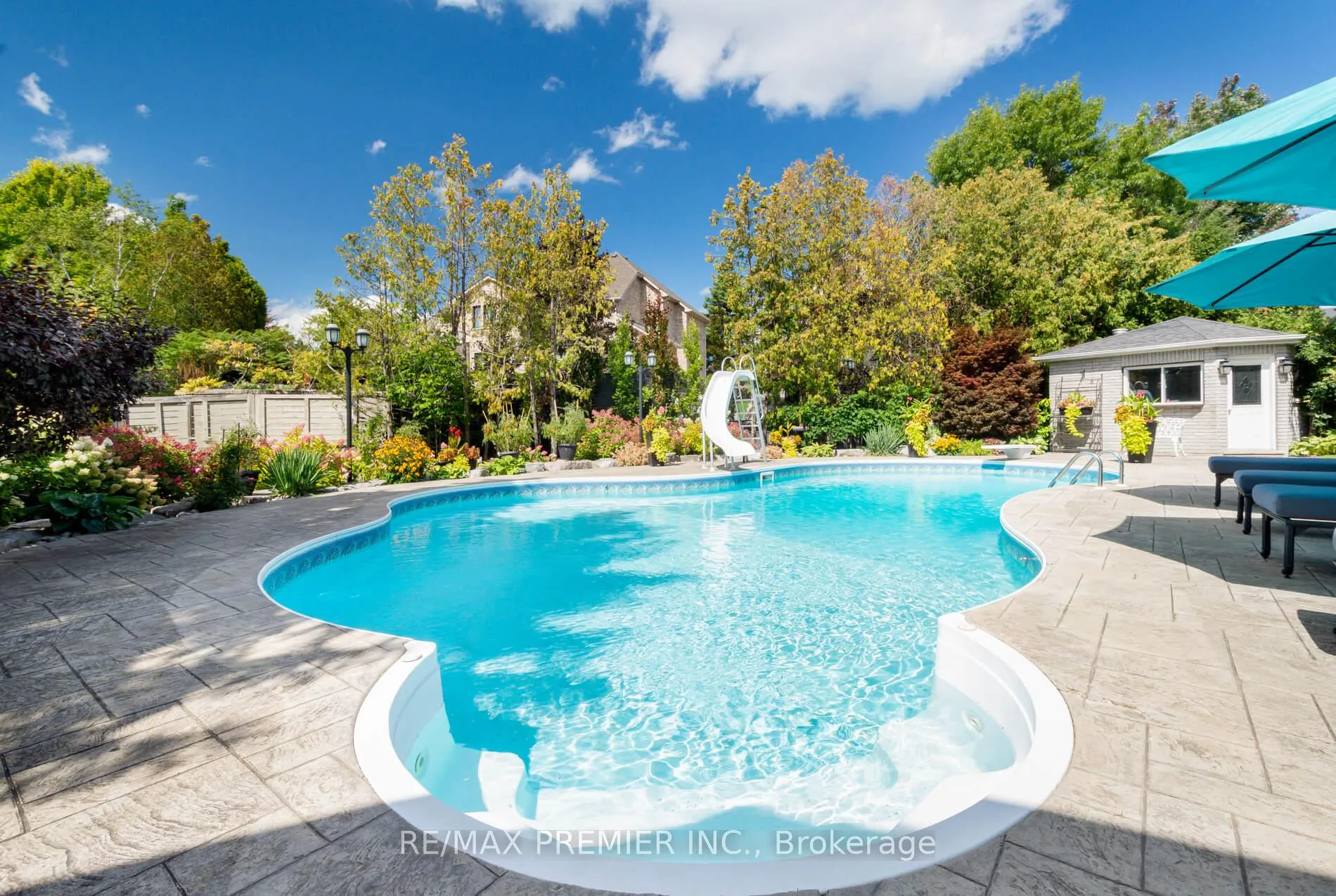 Photo 37 of 90 Shamrock Crescent, Vaughan, Islington Woods — HOMEH