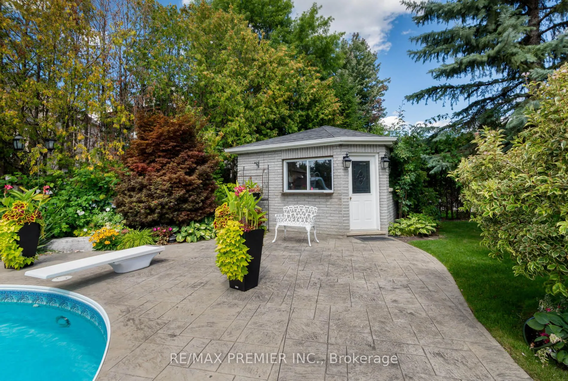Photo 40 of 90 Shamrock Crescent, Vaughan, Islington Woods — HOMEH