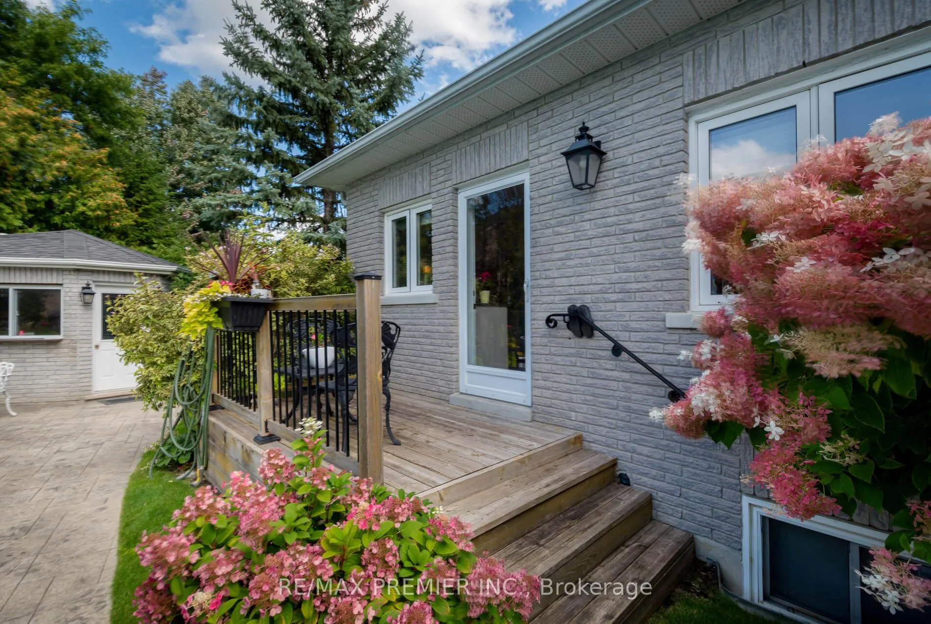 Photo 41 of 90 Shamrock Crescent, Vaughan, Islington Woods — HOMEH