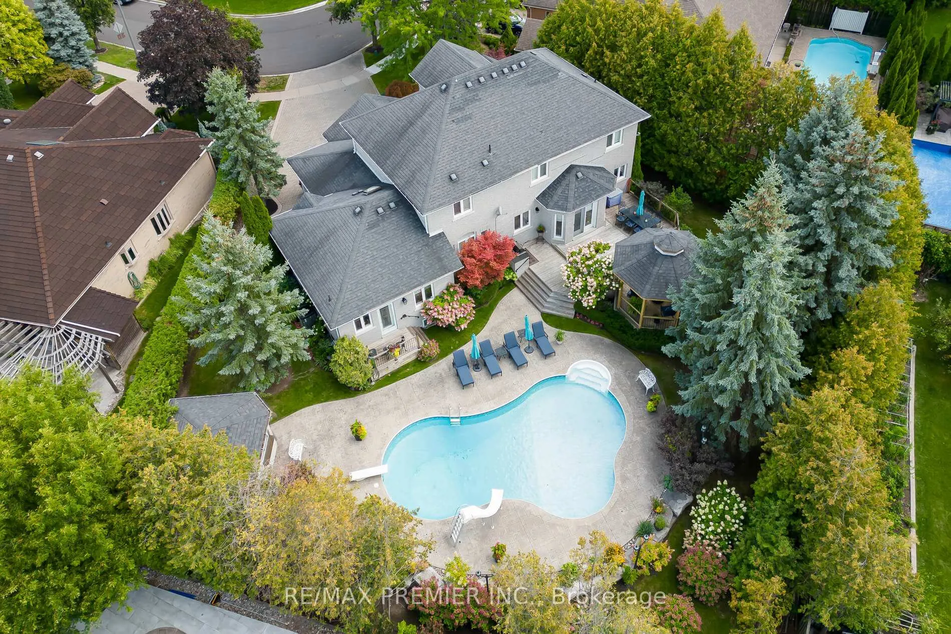 Photo 47 of 90 Shamrock Crescent, Vaughan, Islington Woods — HOMEH