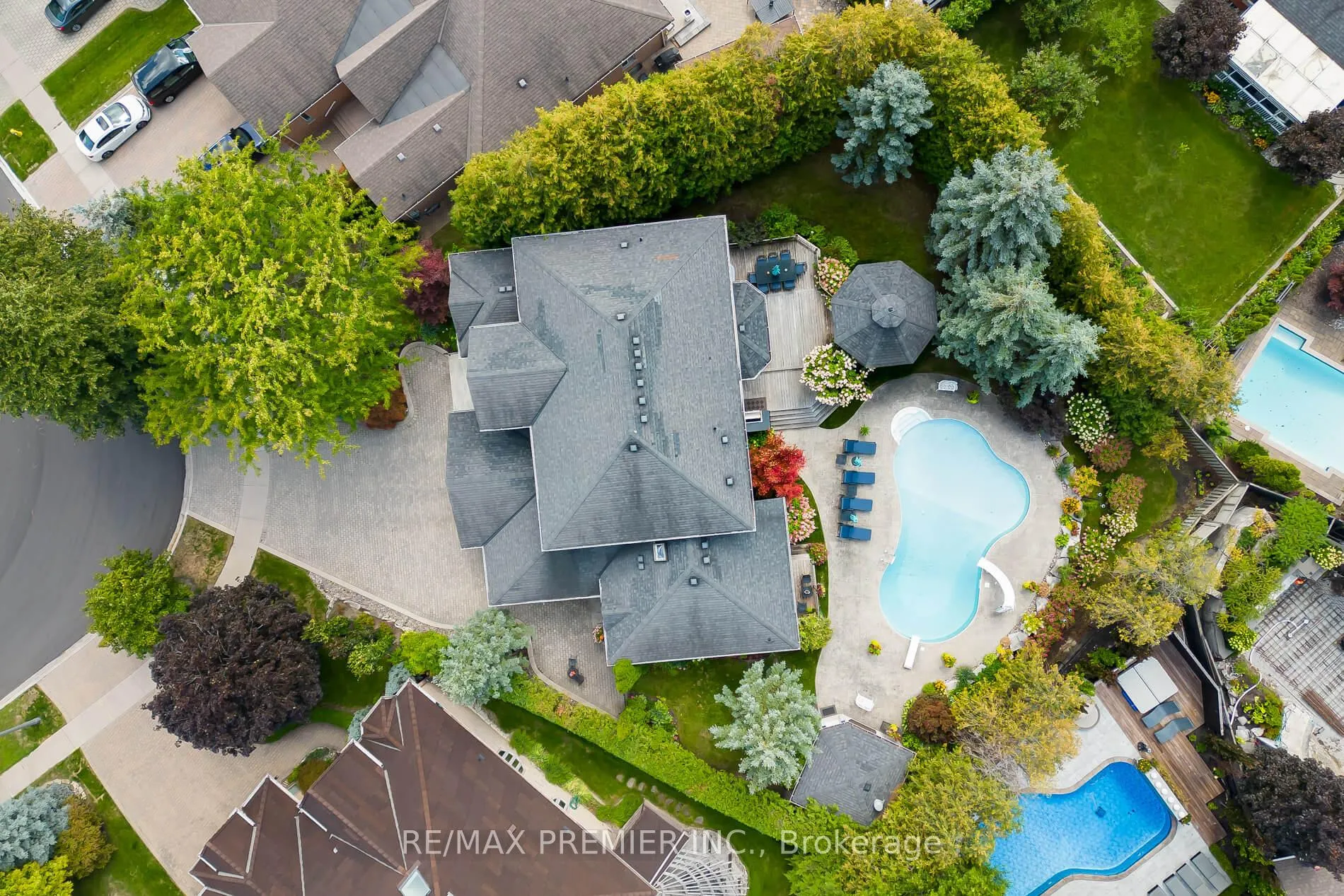 Photo 48 of 90 Shamrock Crescent, Vaughan, Islington Woods — HOMEH