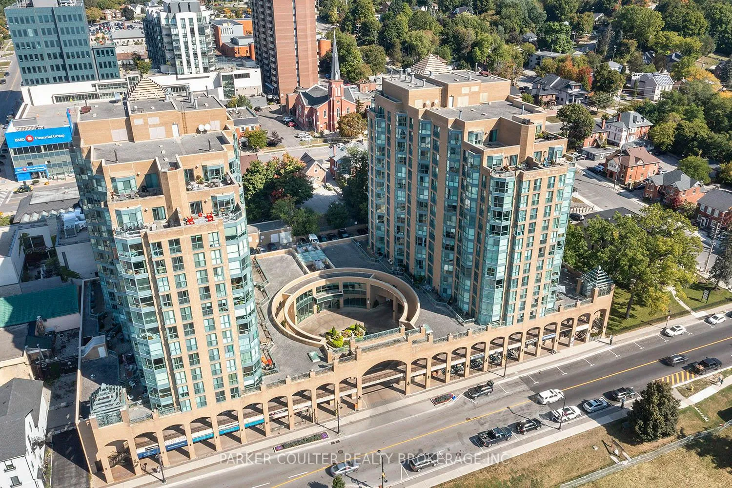 Front of Unit 603, 150 Dunlop Street E