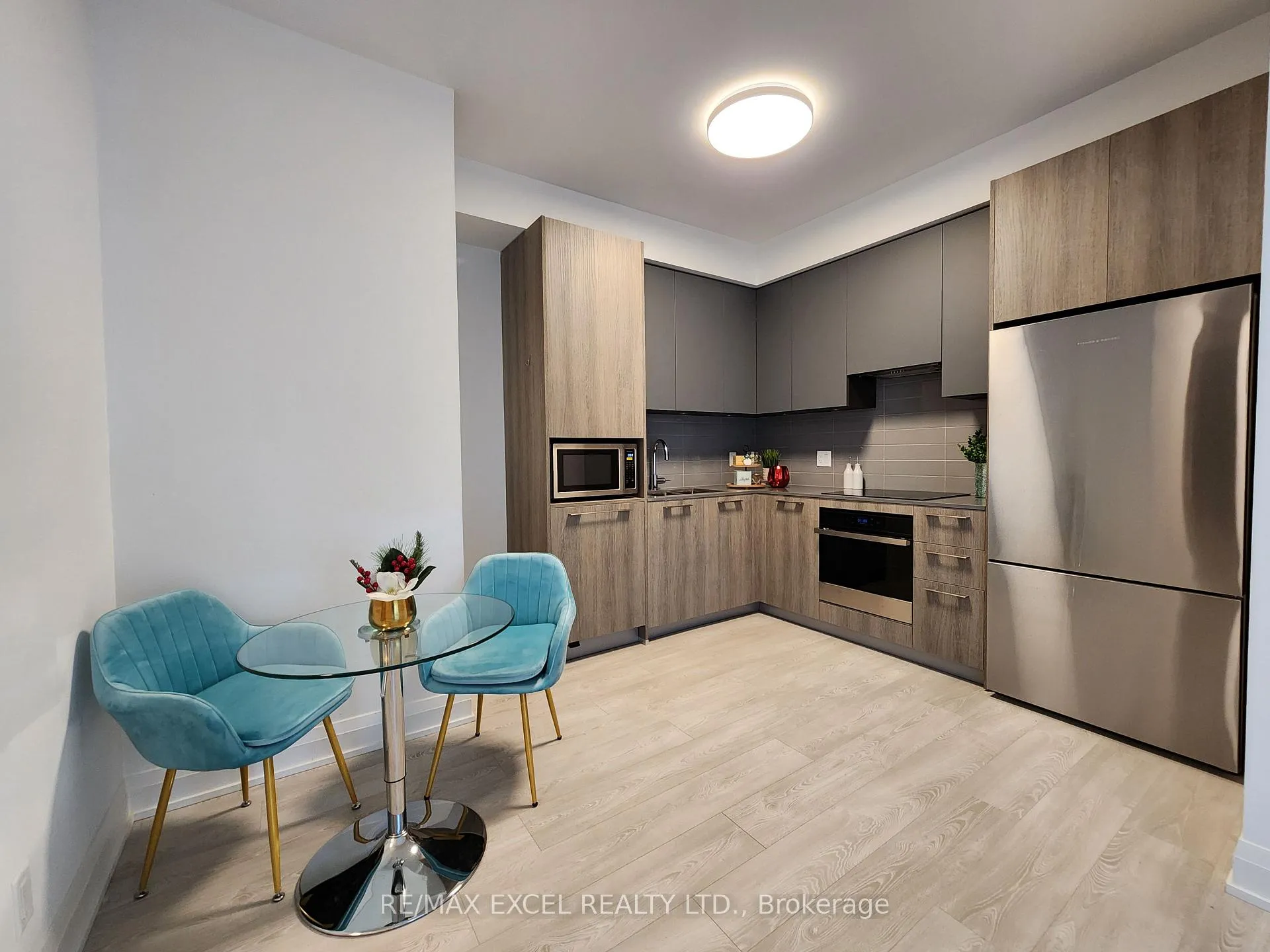Photo 8 of Unit 3709, 18 Water Walk Drive, Markham, Unionville — HOMEH