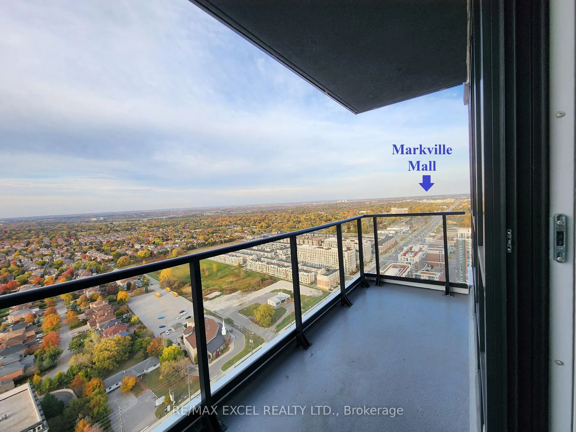 Photo 12 of Unit 3709, 18 Water Walk Drive, Markham, Unionville — HOMEH