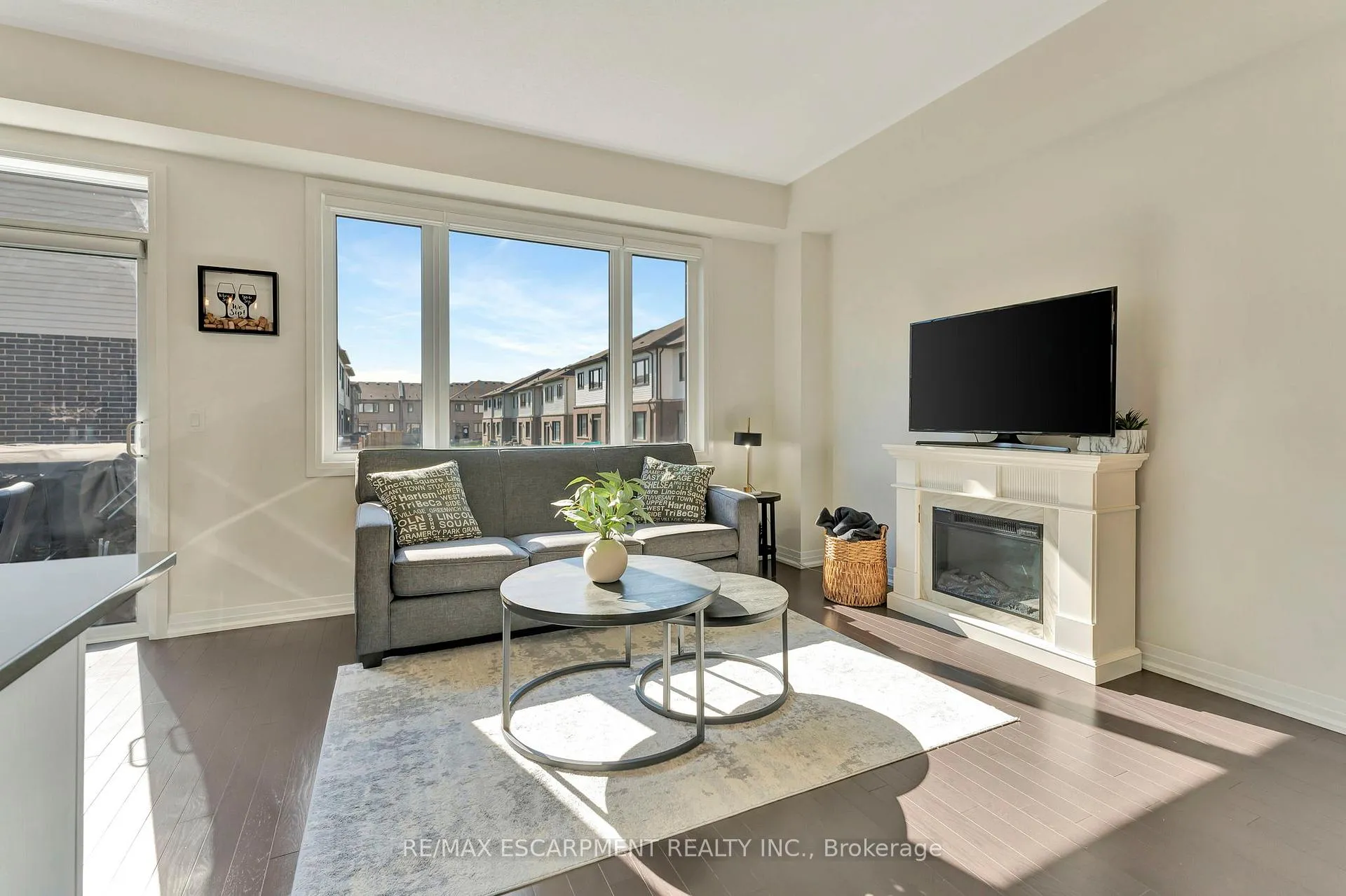 Photo 12 of 7 Freedom Crescent, Hamilton, Mount Hope — HOMEH
