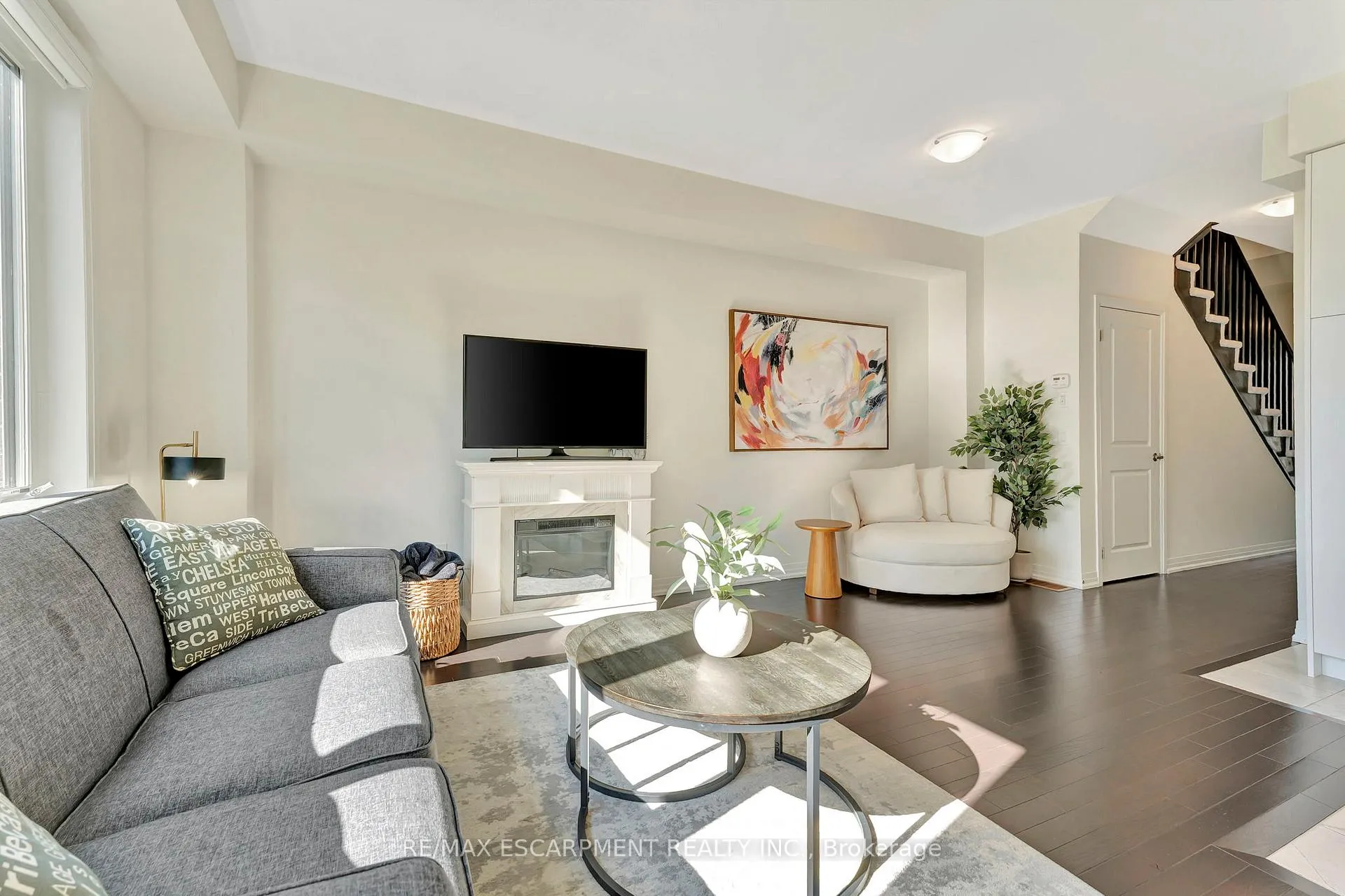 Photo 13 of 7 Freedom Crescent, Hamilton, Mount Hope — HOMEH