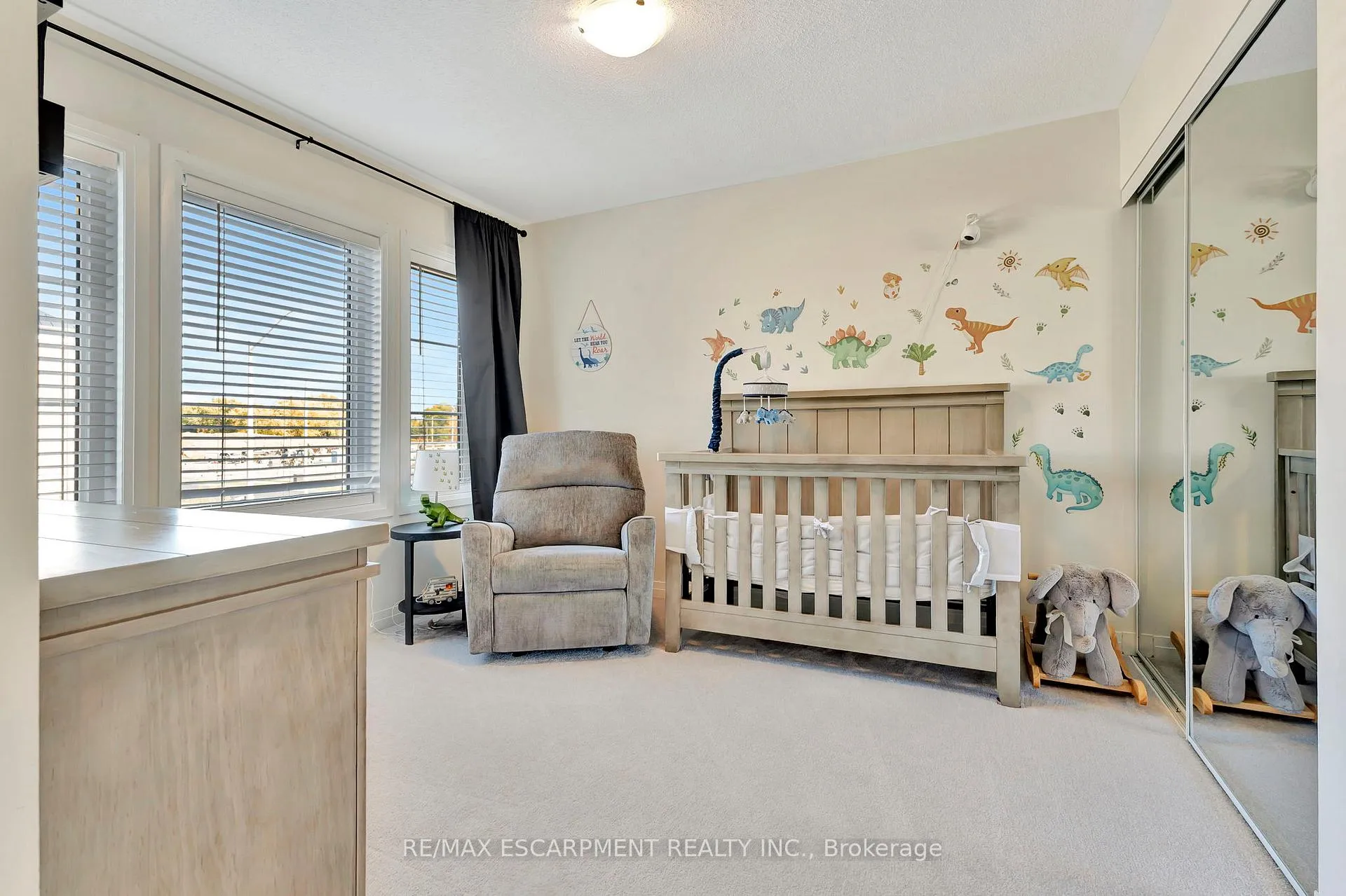 Photo 23 of 7 Freedom Crescent, Hamilton, Mount Hope — HOMEH