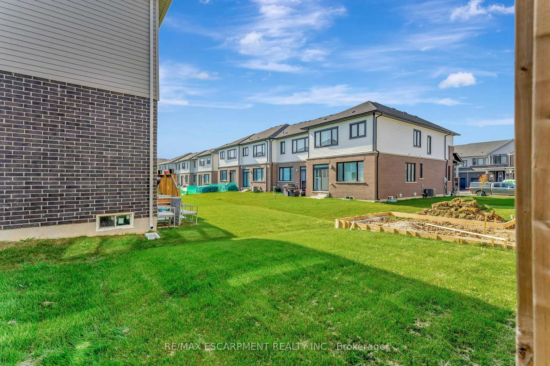 Photo 25 of 7 Freedom Crescent, Hamilton, Mount Hope — HOMEH
