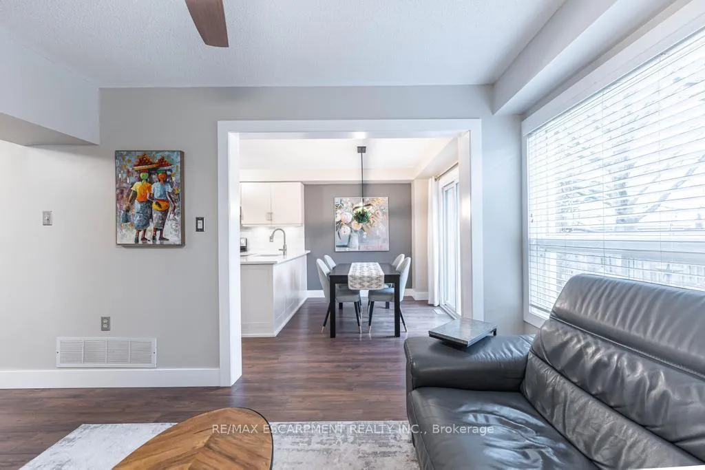 Photo 9 of 69 Vail Meadows Crescent, Clarington, Bowmanville — HOMEH