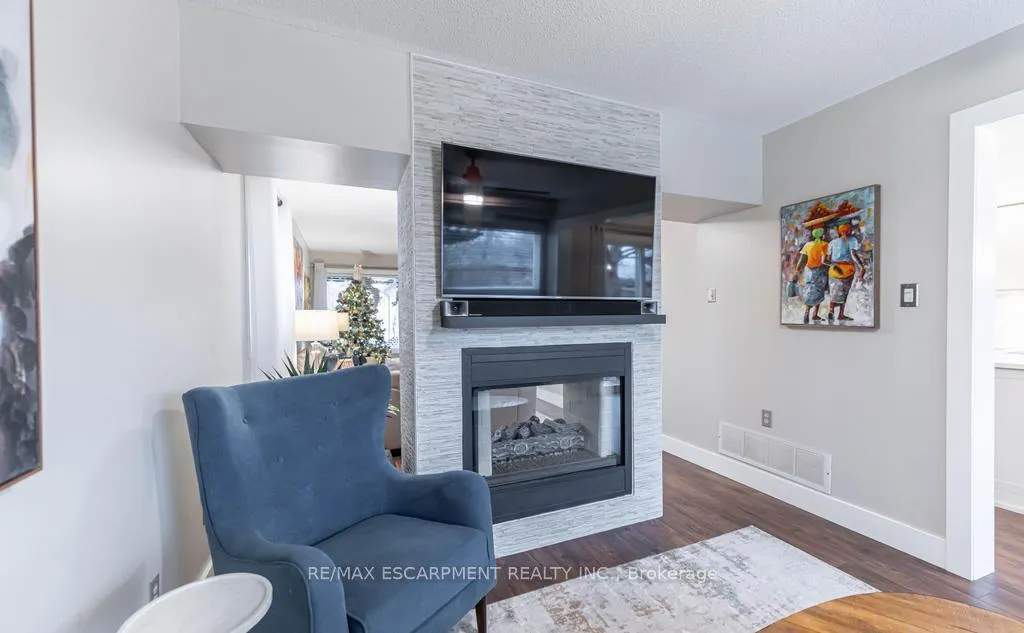 Photo 11 of 69 Vail Meadows Crescent, Clarington, Bowmanville — HOMEH