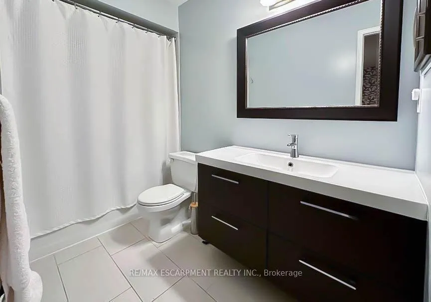 Photo 20 of 69 Vail Meadows Crescent, Clarington, Bowmanville — HOMEH