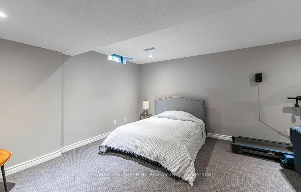 Photo 27 of 69 Vail Meadows Crescent, Clarington, Bowmanville — HOMEH