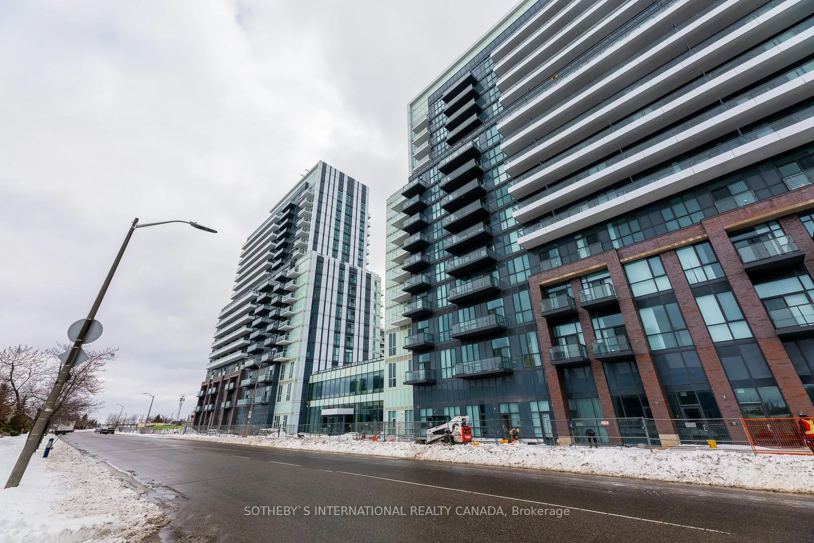 Photo 25 of Unit 501, 38 Honeycrisp Crescent, Vaughan, Vaughan Corporate Centre — HOMEH