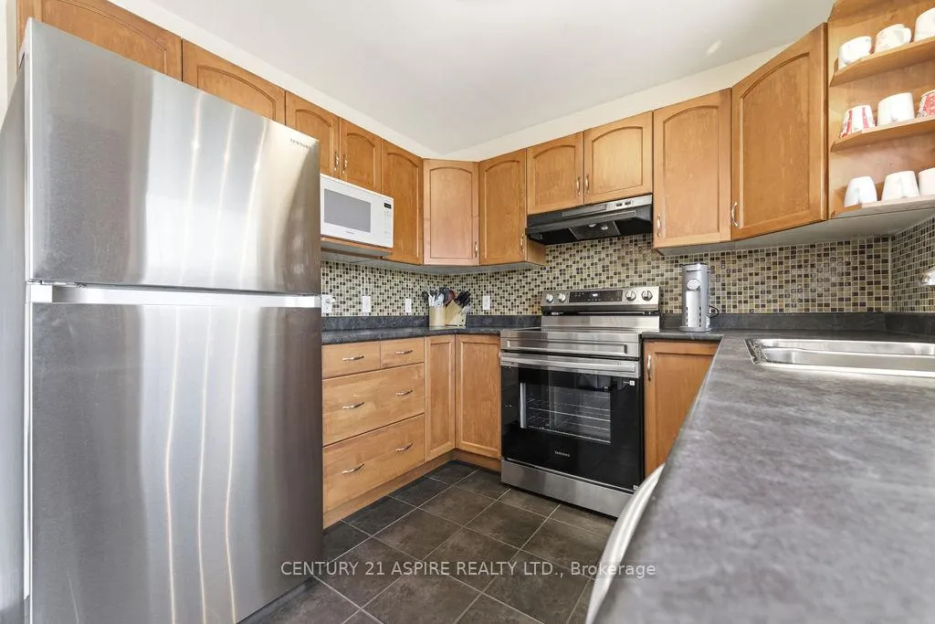 Photo 14 of 523 Turning Stone Crescent, Petawawa — HOMEH