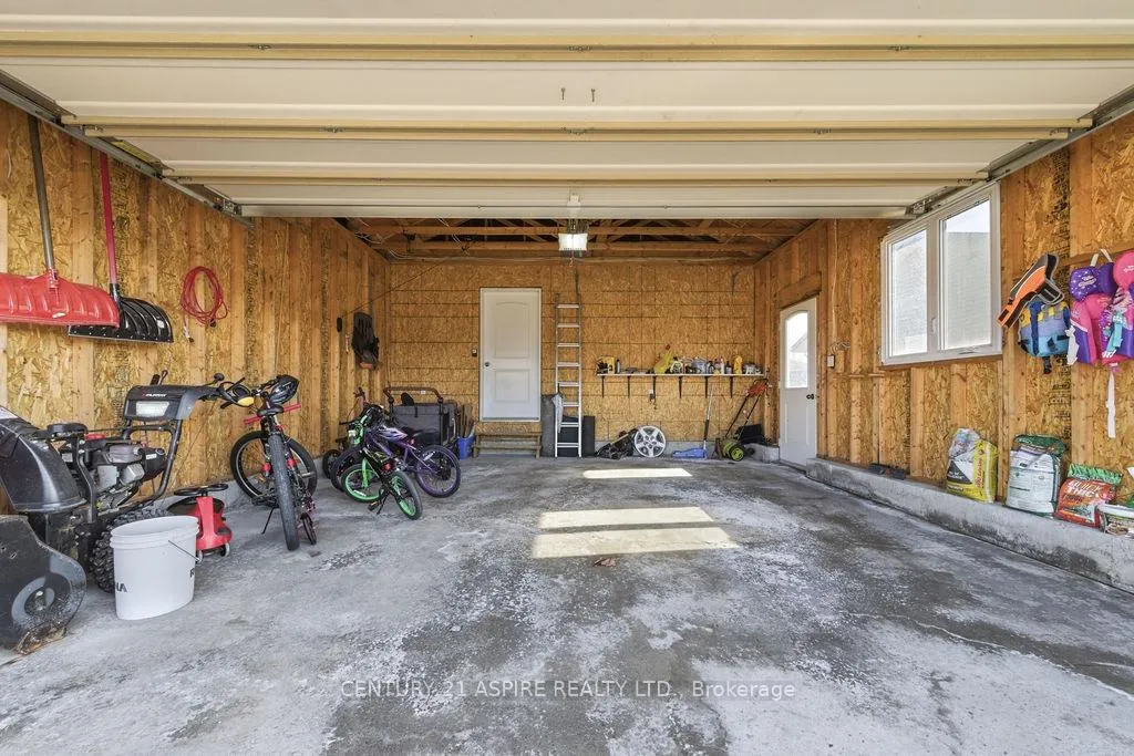 Photo 40 of 523 Turning Stone Crescent, Petawawa — HOMEH