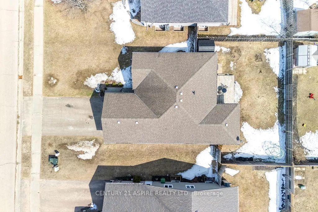 Photo 41 of 523 Turning Stone Crescent, Petawawa — HOMEH