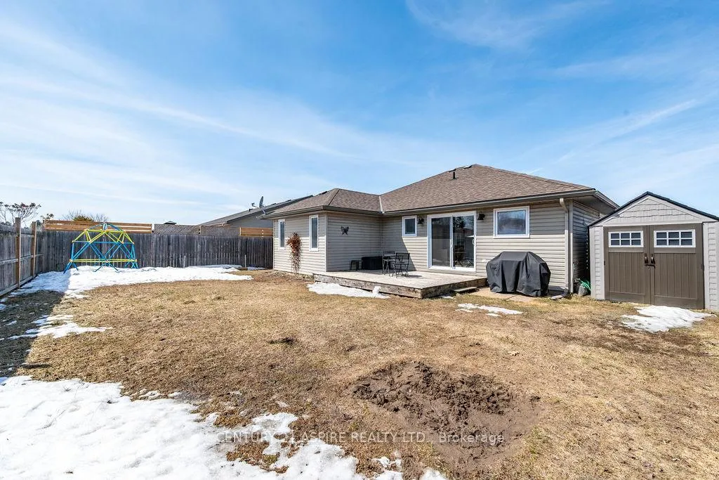 Photo 44 of 523 Turning Stone Crescent, Petawawa — HOMEH
