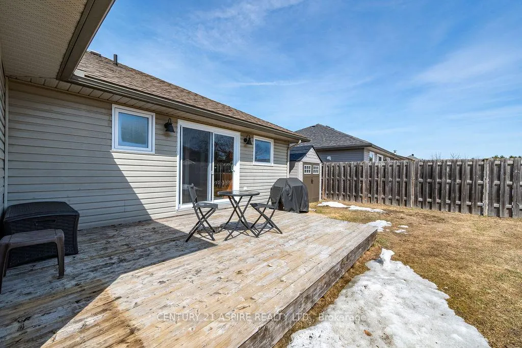 Photo 45 of 523 Turning Stone Crescent, Petawawa — HOMEH