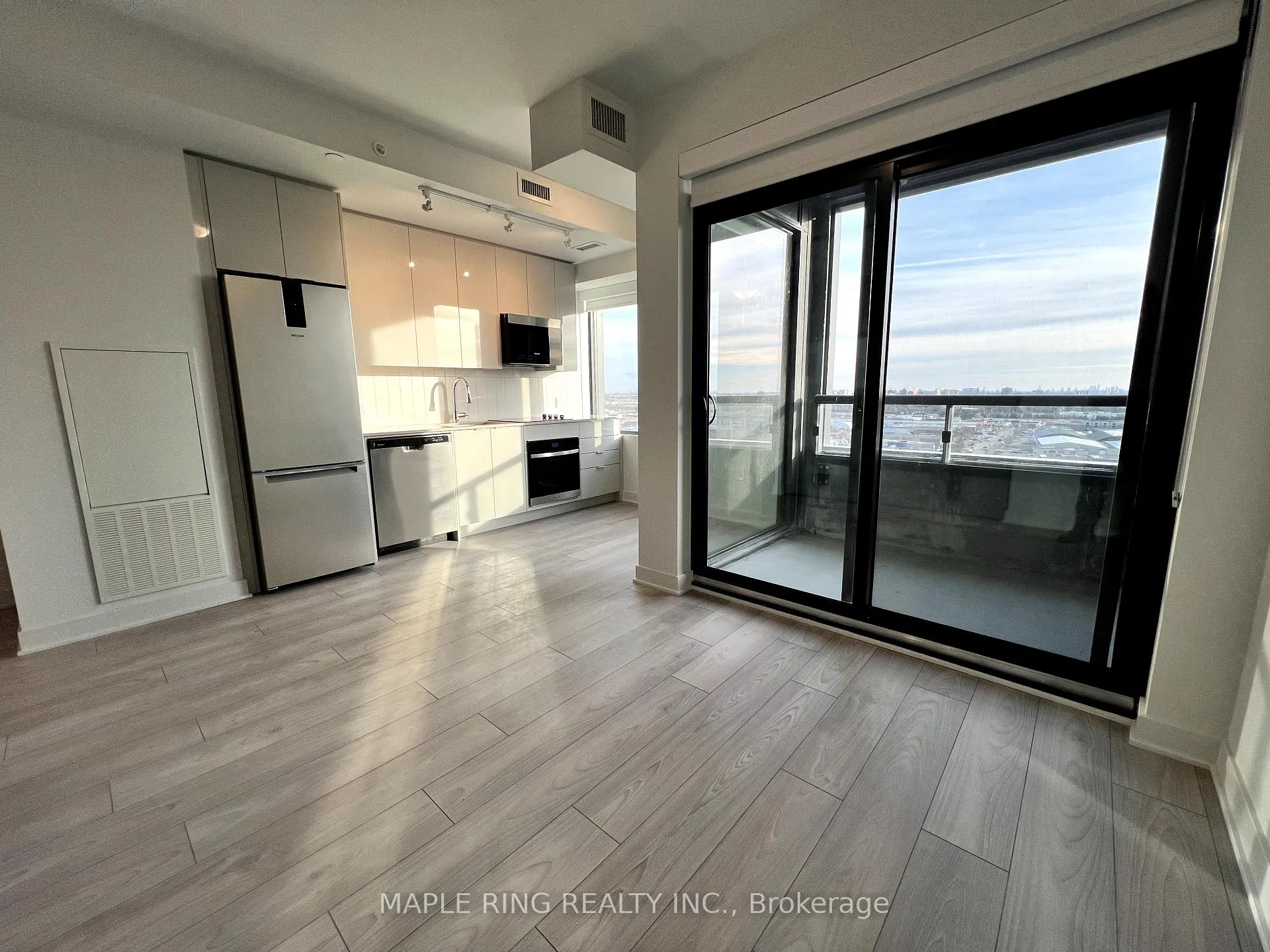 Front of Unit 1609, 2920 Highway 7 Road