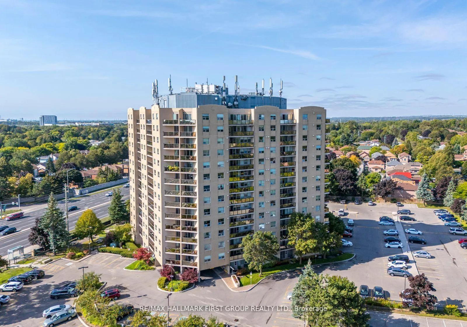 Photo 2 of Unit 305, 2 Westney Road N, Ajax, Central West — HOMEH