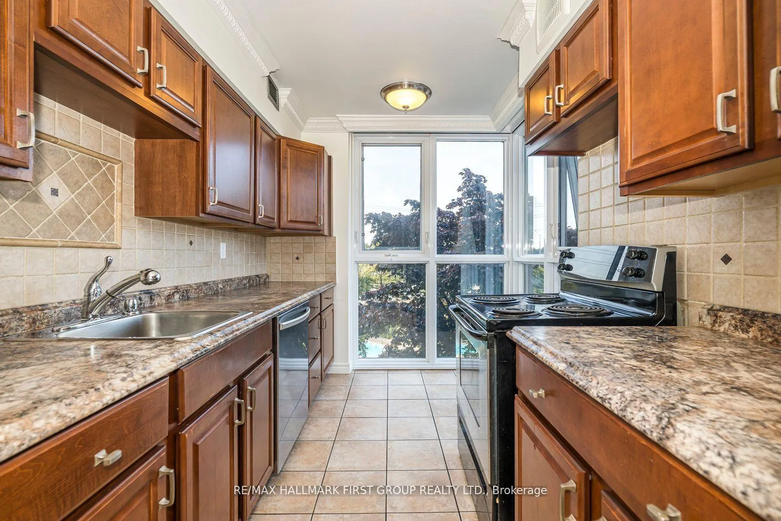 Photo 12 of Unit 305, 2 Westney Road N, Ajax, Central West — HOMEH