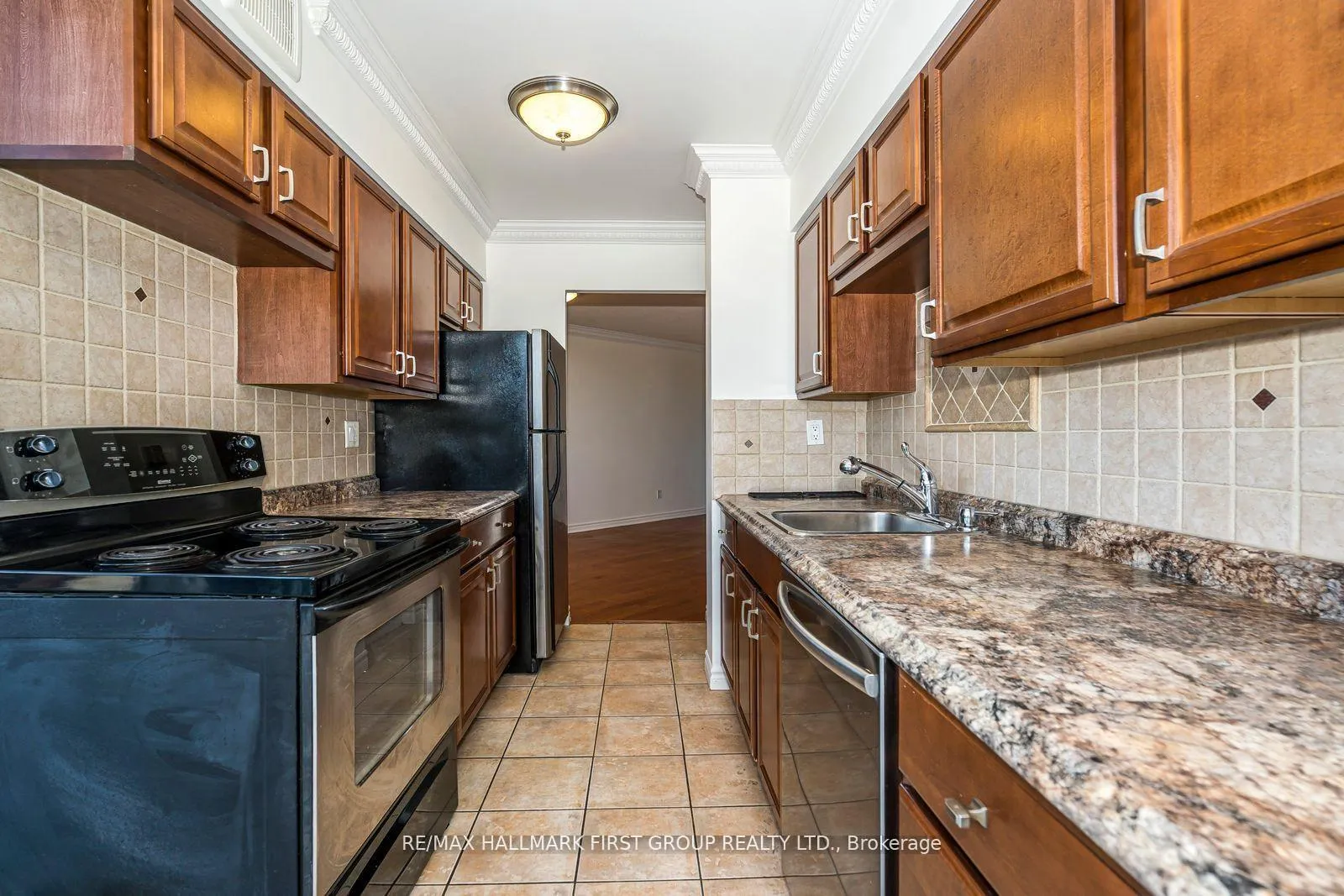 Photo 13 of Unit 305, 2 Westney Road N, Ajax, Central West — HOMEH