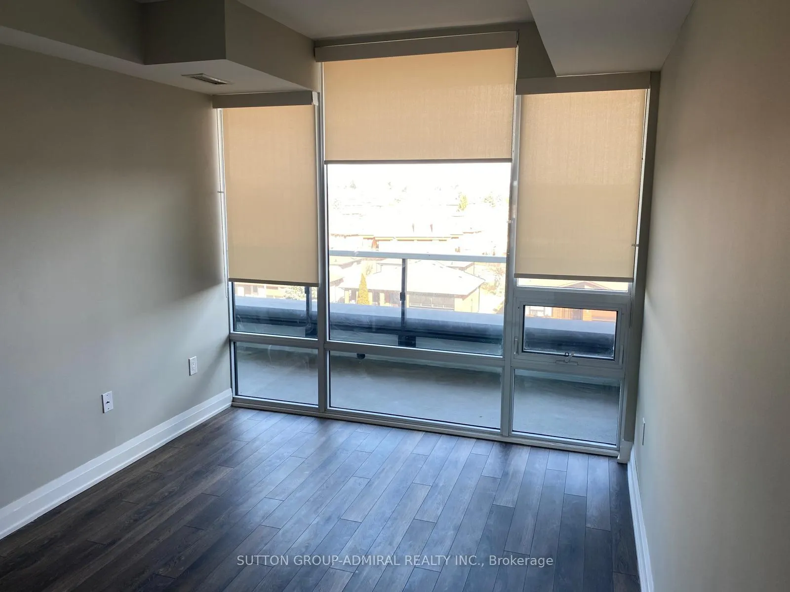 Photo 6 of Unit 502, 4800 Highway 7, Vaughan, East Woodbridge — HOMEH