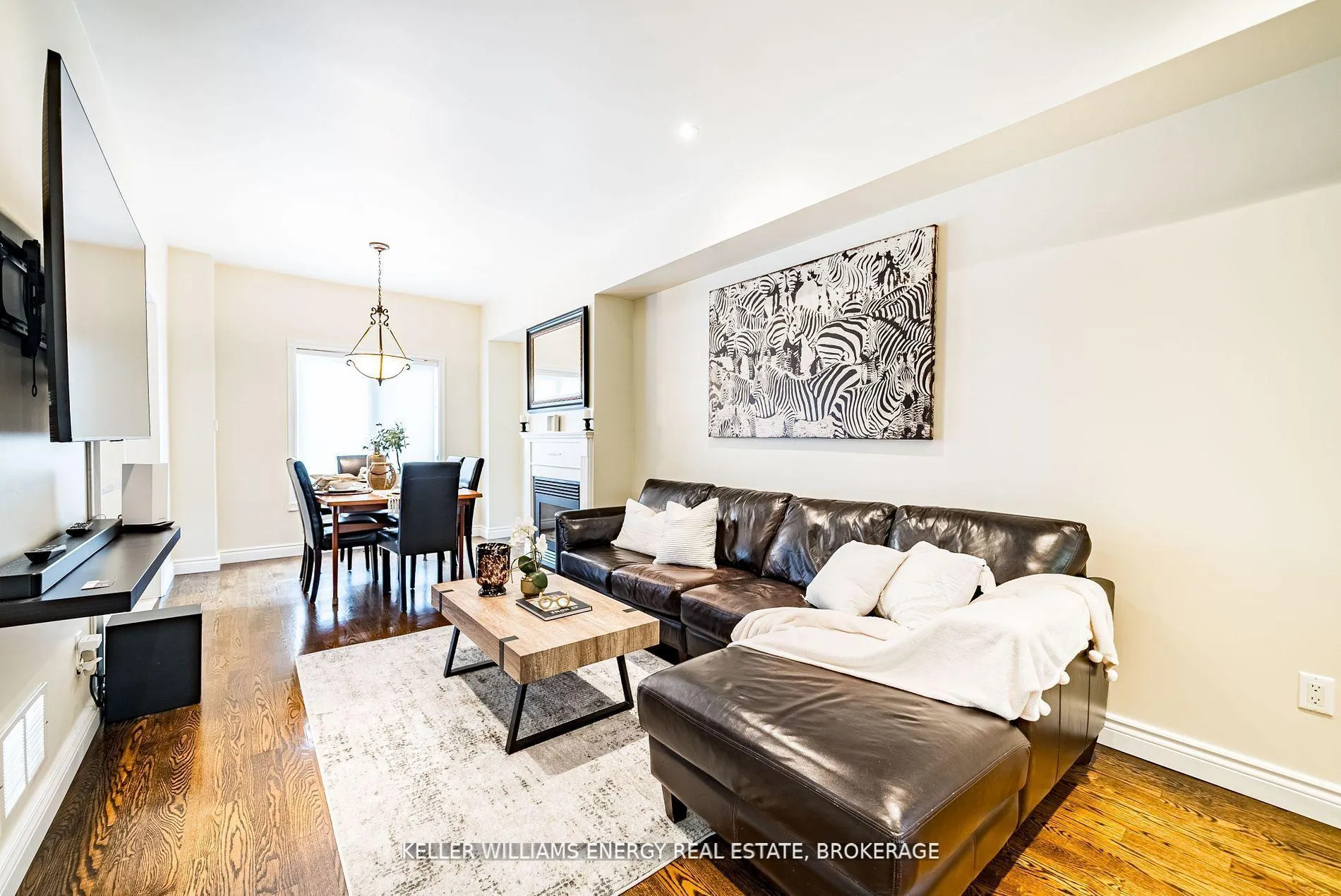 Photo 3 of Unit 29, 180 Blue Willow Drive, Vaughan, East Woodbridge — HOMEH