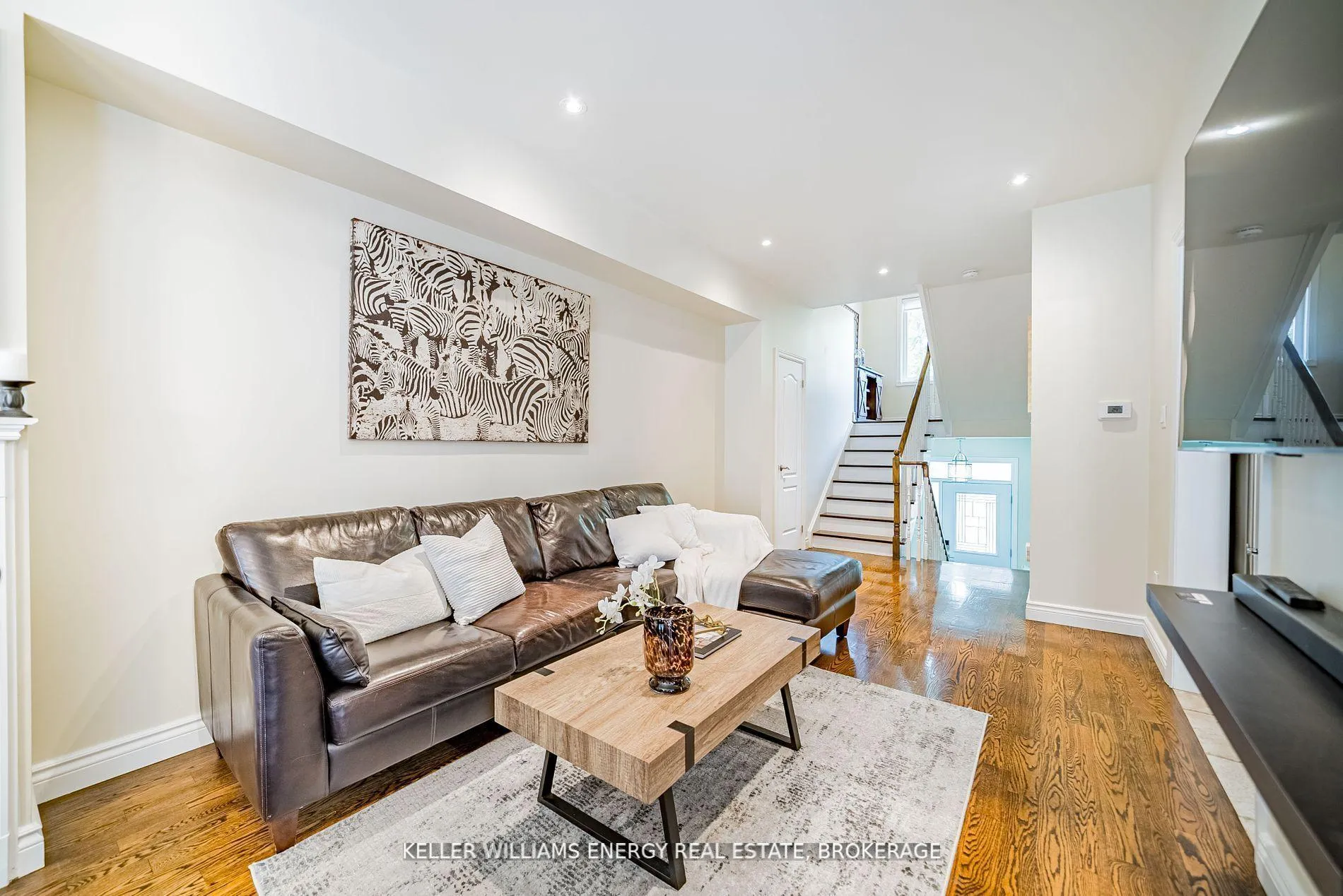 Photo 5 of Unit 29, 180 Blue Willow Drive, Vaughan, East Woodbridge — HOMEH