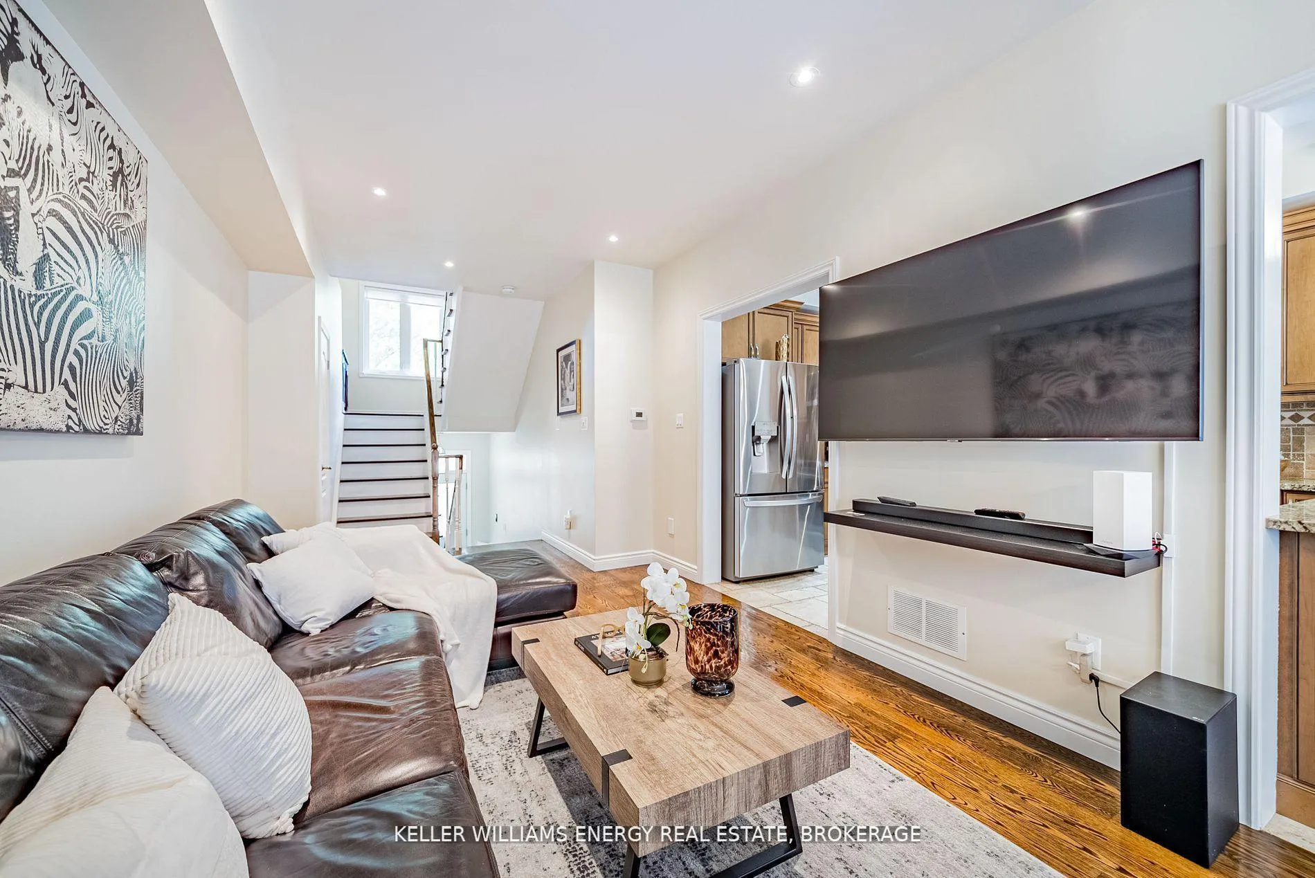 Photo 6 of Unit 29, 180 Blue Willow Drive, Vaughan, East Woodbridge — HOMEH