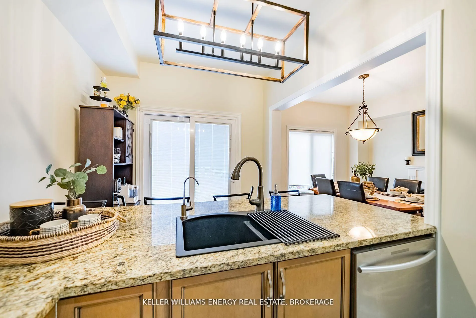 Photo 10 of Unit 29, 180 Blue Willow Drive, Vaughan, East Woodbridge — HOMEH