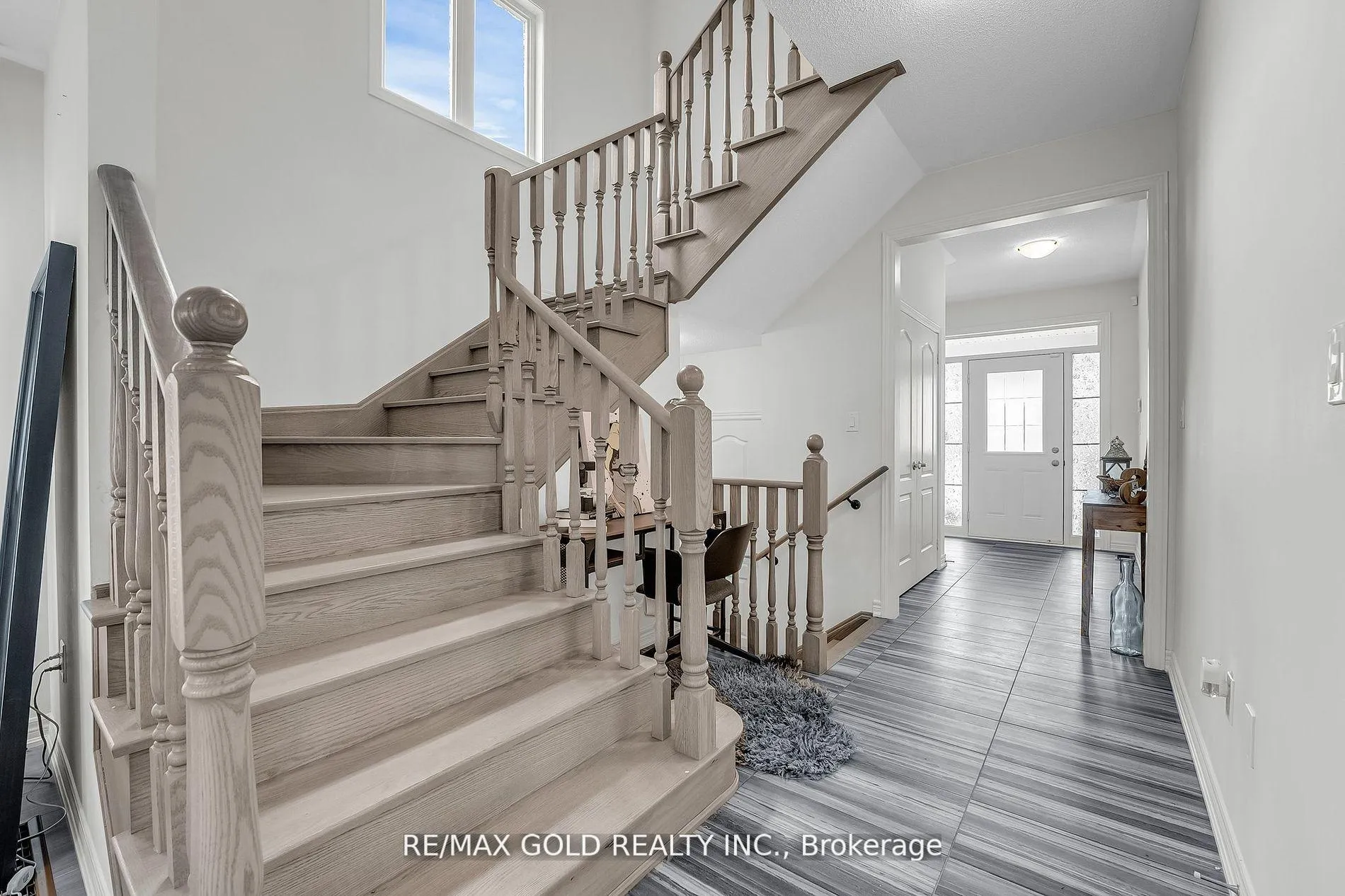 Photo 9 of 248 Skinner Road, Hamilton, Waterdown — HOMEH