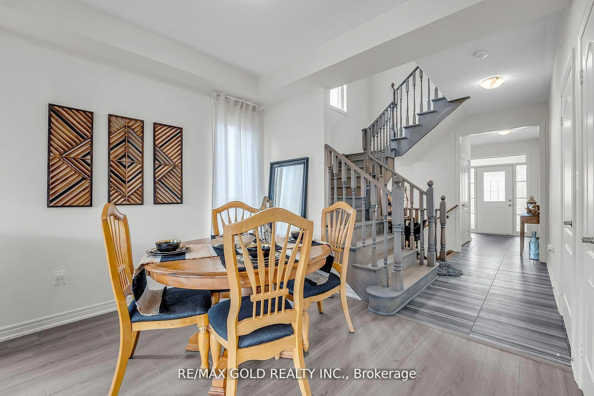 Photo 11 of 248 Skinner Road, Hamilton, Waterdown — HOMEH