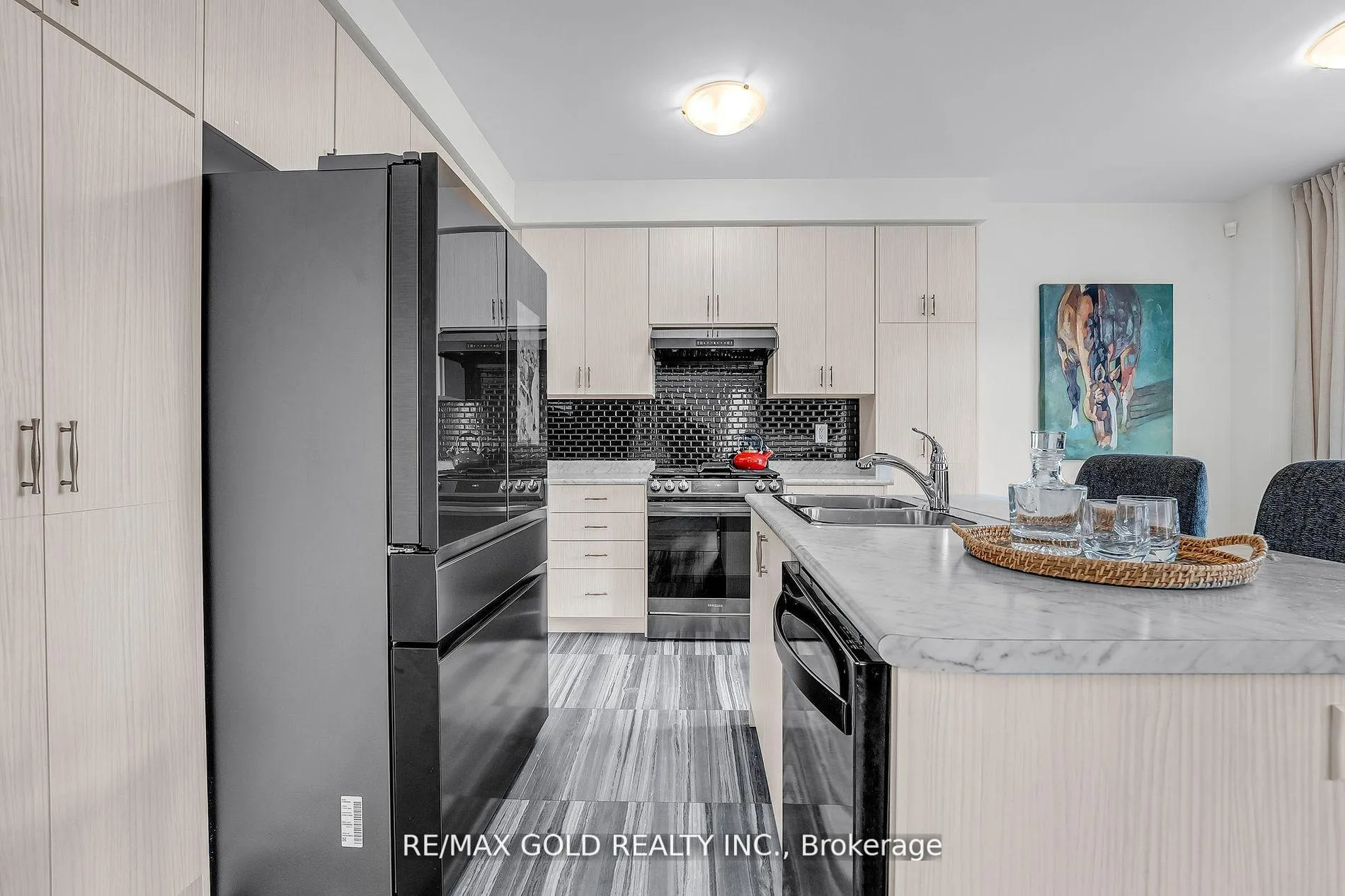 Photo 17 of 248 Skinner Road, Hamilton, Waterdown — HOMEH