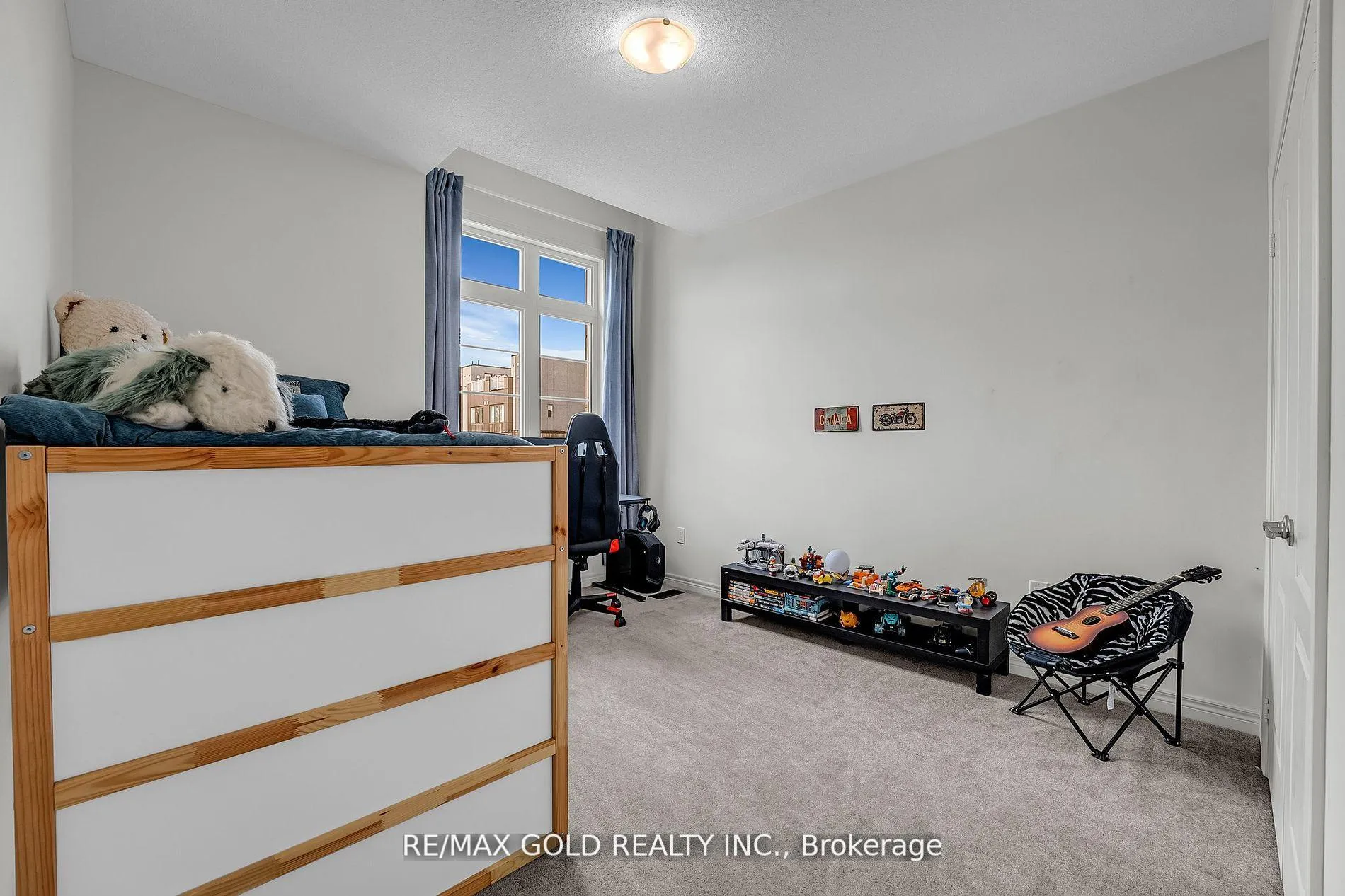 Photo 25 of 248 Skinner Road, Hamilton, Waterdown — HOMEH