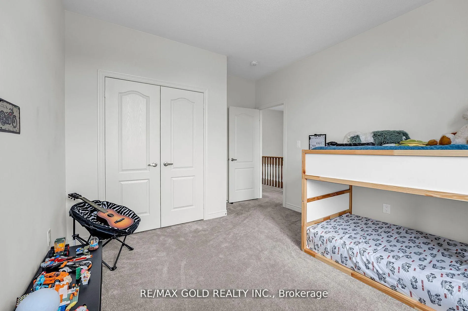 Photo 26 of 248 Skinner Road, Hamilton, Waterdown — HOMEH