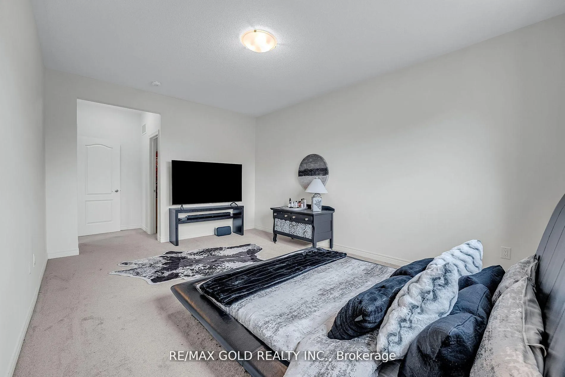 Photo 28 of 248 Skinner Road, Hamilton, Waterdown — HOMEH