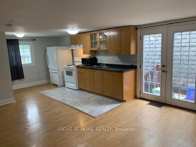 Photo 3 of Unit 4, 415 Lake Drive S, Georgina, Keswick South — HOMEH