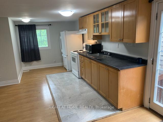 Photo 5 of Unit 4, 415 Lake Drive S, Georgina, Keswick South — HOMEH