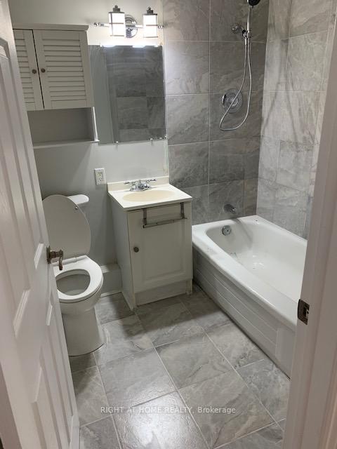 Photo 10 of Unit 4, 415 Lake Drive S, Georgina, Keswick South — HOMEH