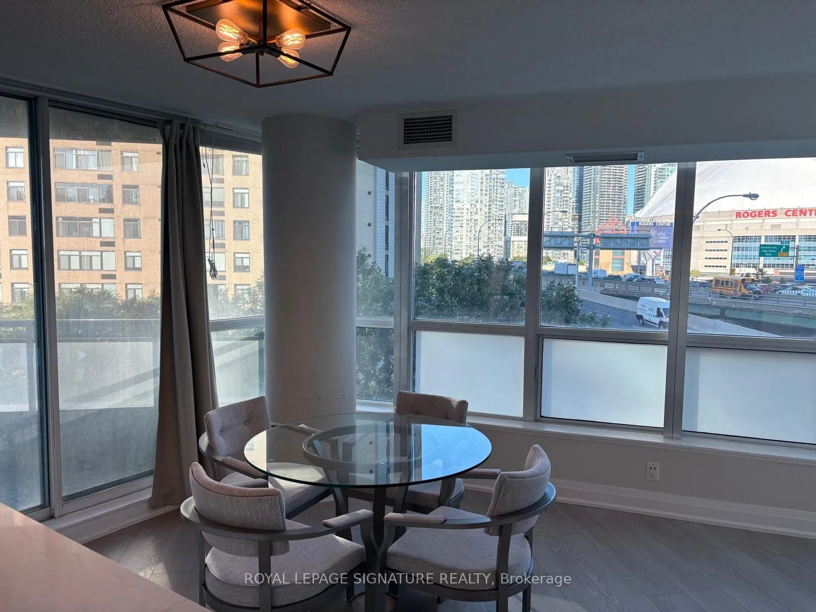 Photo 7 of Unit 630, 230 Queens Quay W, Toronto, Waterfront Communities — HOMEH