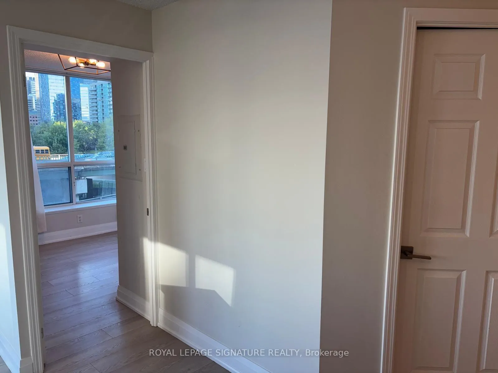 Photo 9 of Unit 630, 230 Queens Quay W, Toronto, Waterfront Communities — HOMEH