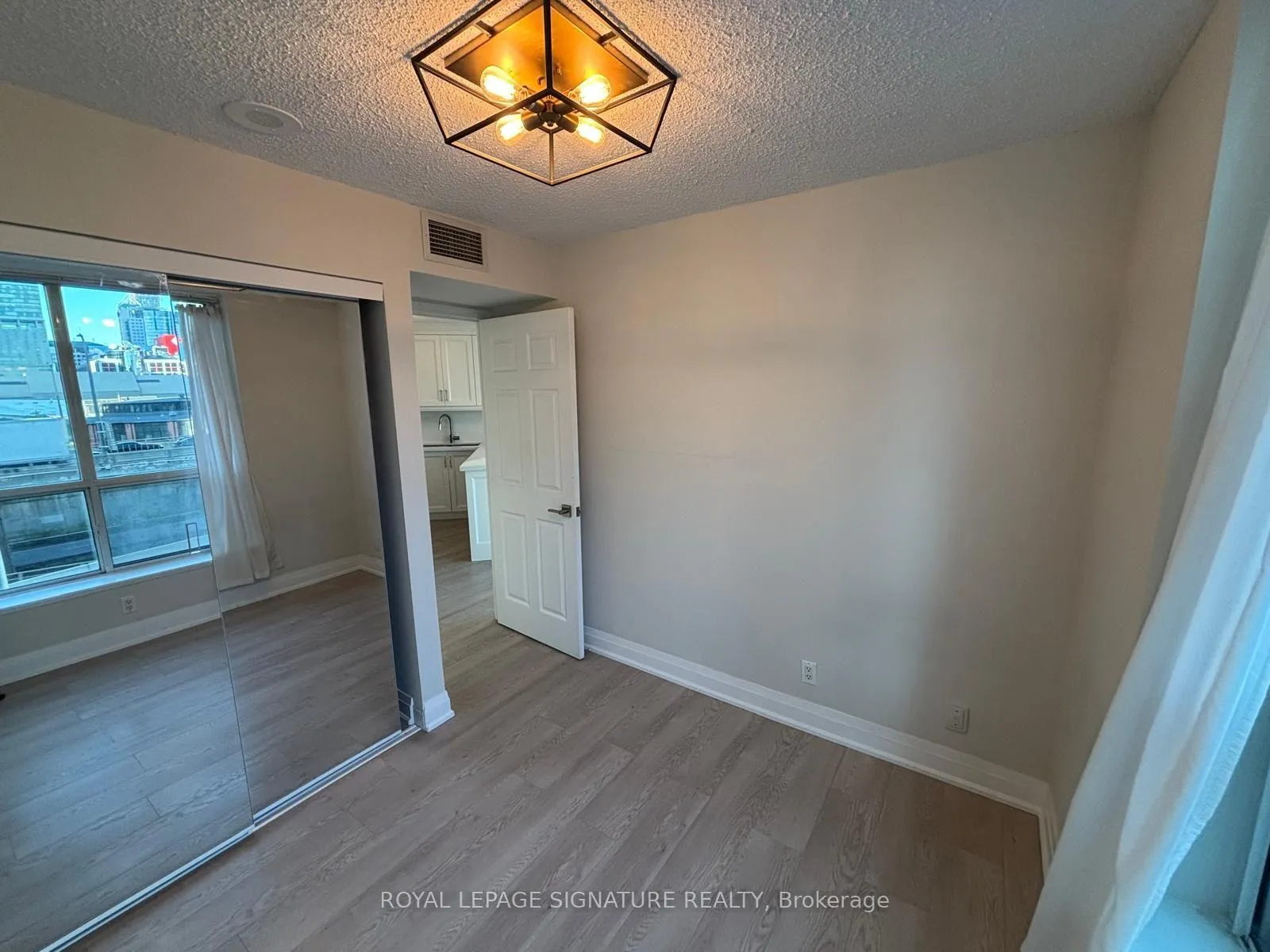 Photo 12 of Unit 630, 230 Queens Quay W, Toronto, Waterfront Communities — HOMEH