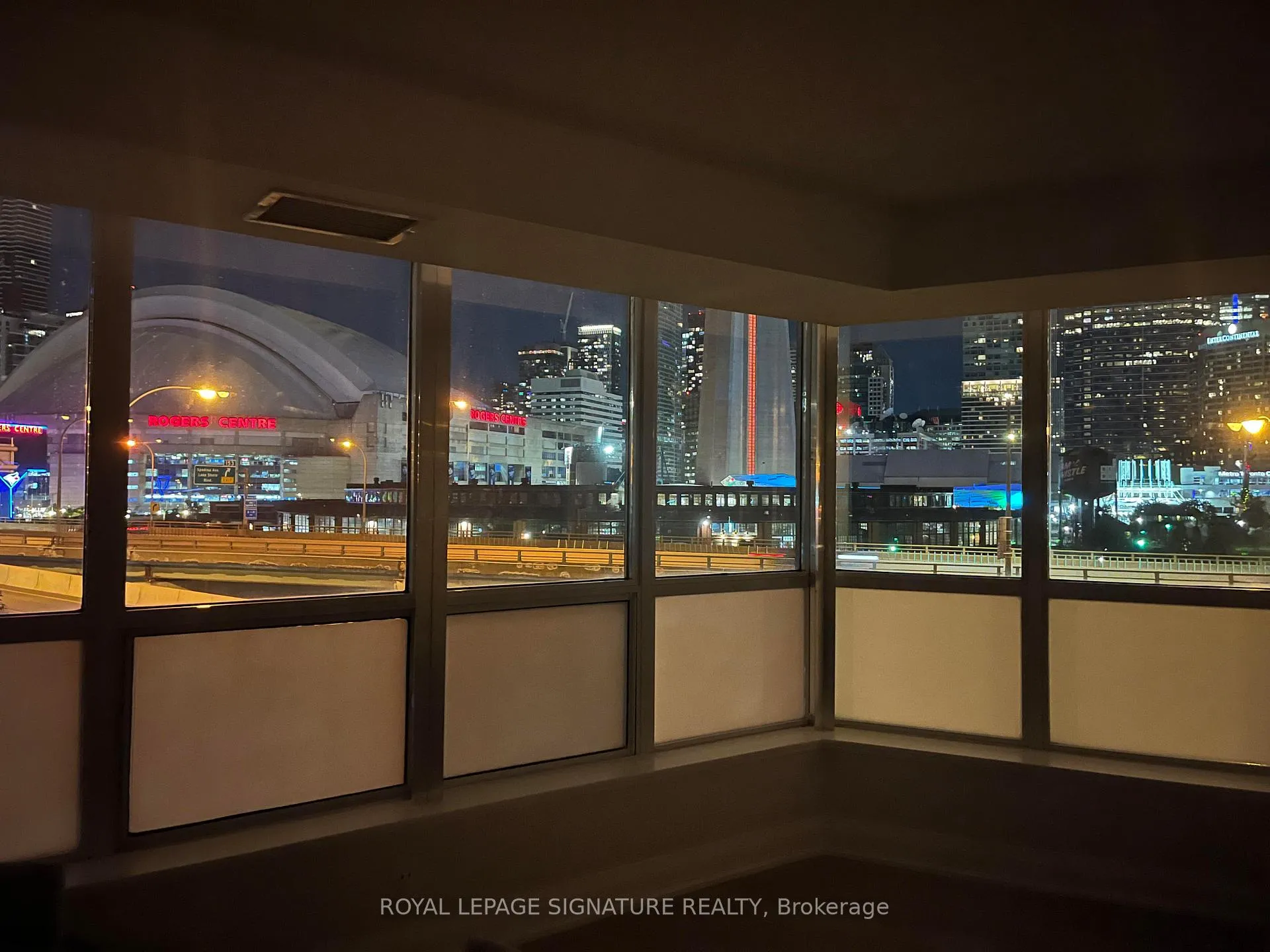 Photo 23 of Unit 630, 230 Queens Quay W, Toronto, Waterfront Communities — HOMEH