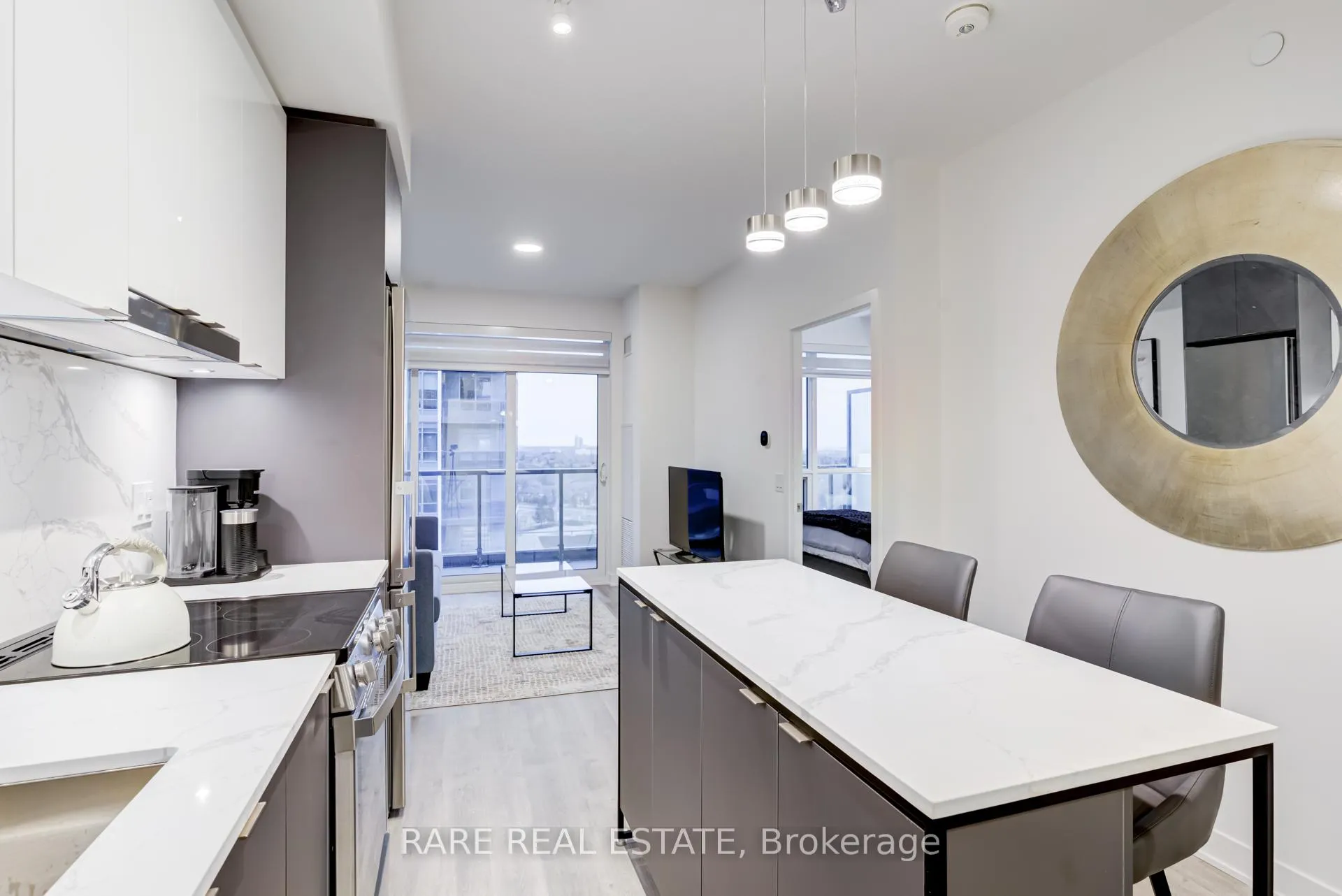 Photo 6 of Unit 1008, 30 Upper Mall Way, Vaughan, Brownridge — HOMEH