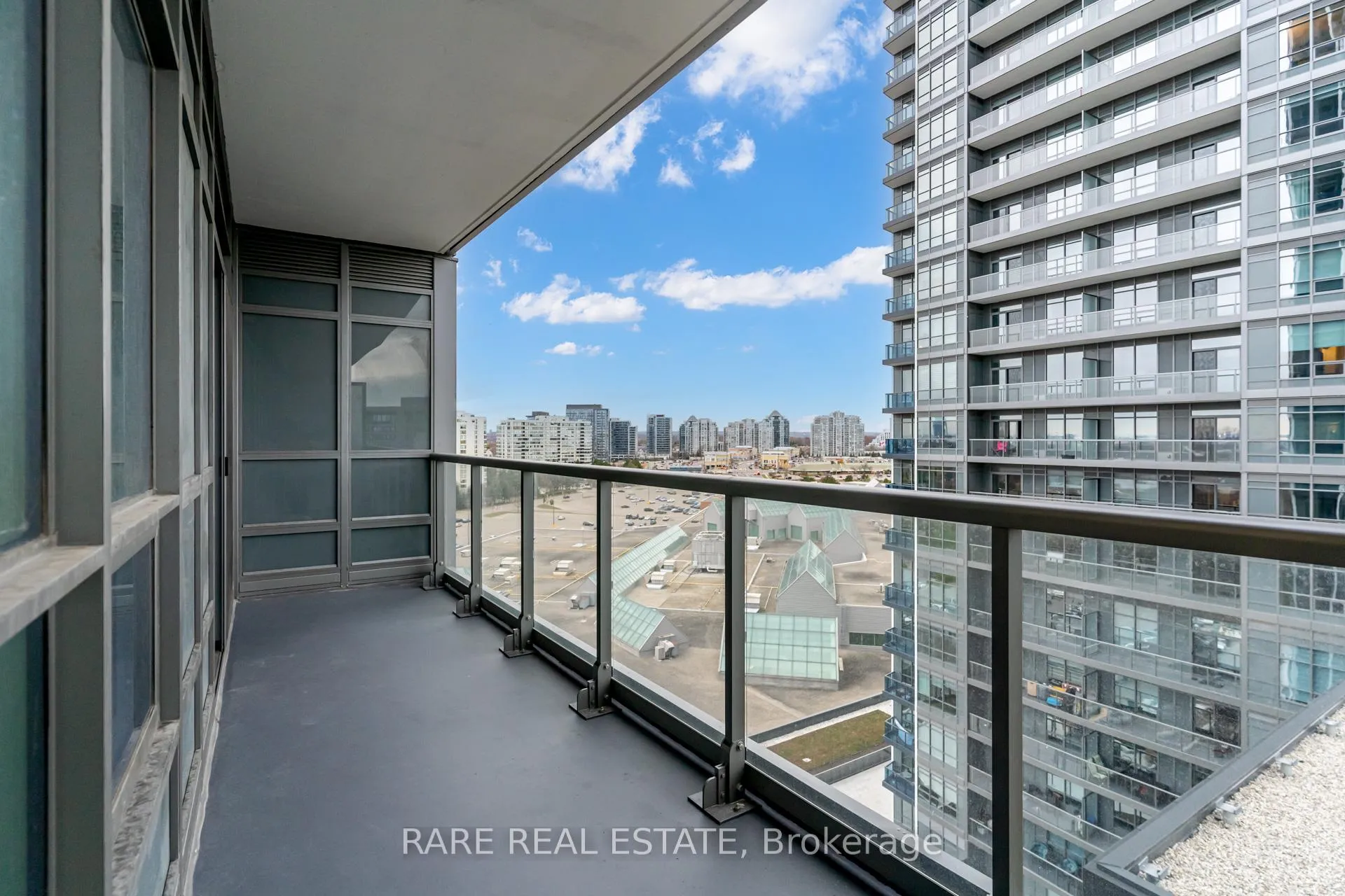 Photo 24 of Unit 1008, 30 Upper Mall Way, Vaughan, Brownridge — HOMEH