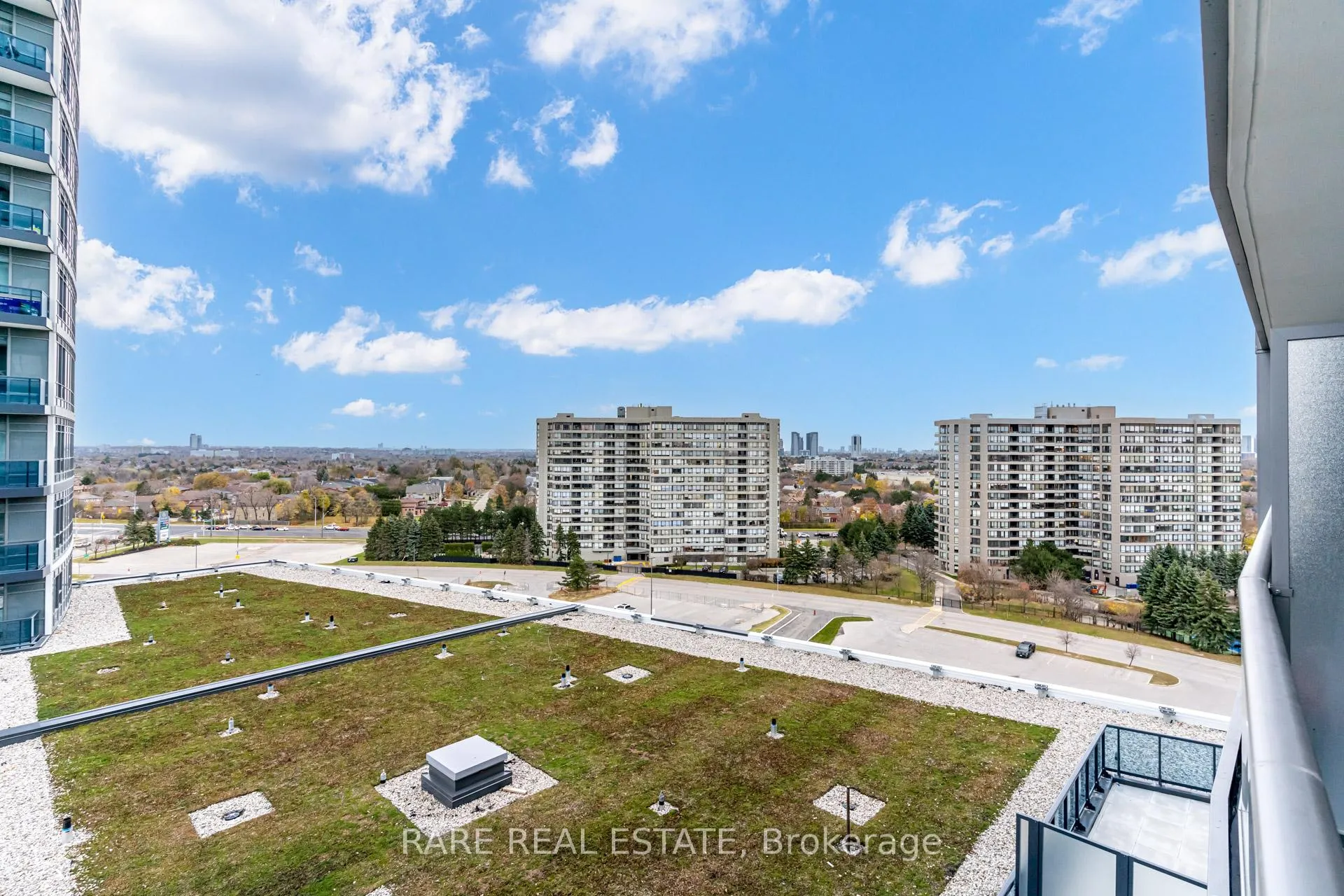 Photo 25 of Unit 1008, 30 Upper Mall Way, Vaughan, Brownridge — HOMEH