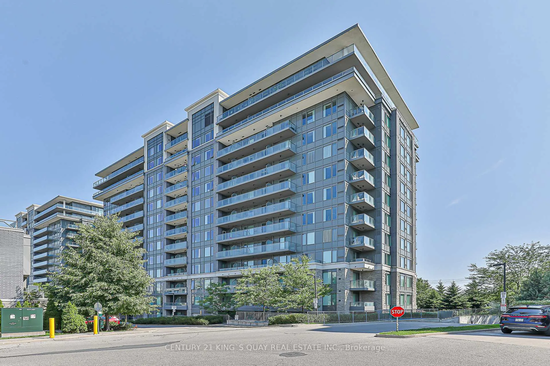 Front of Unit 103, 277 South Park Road