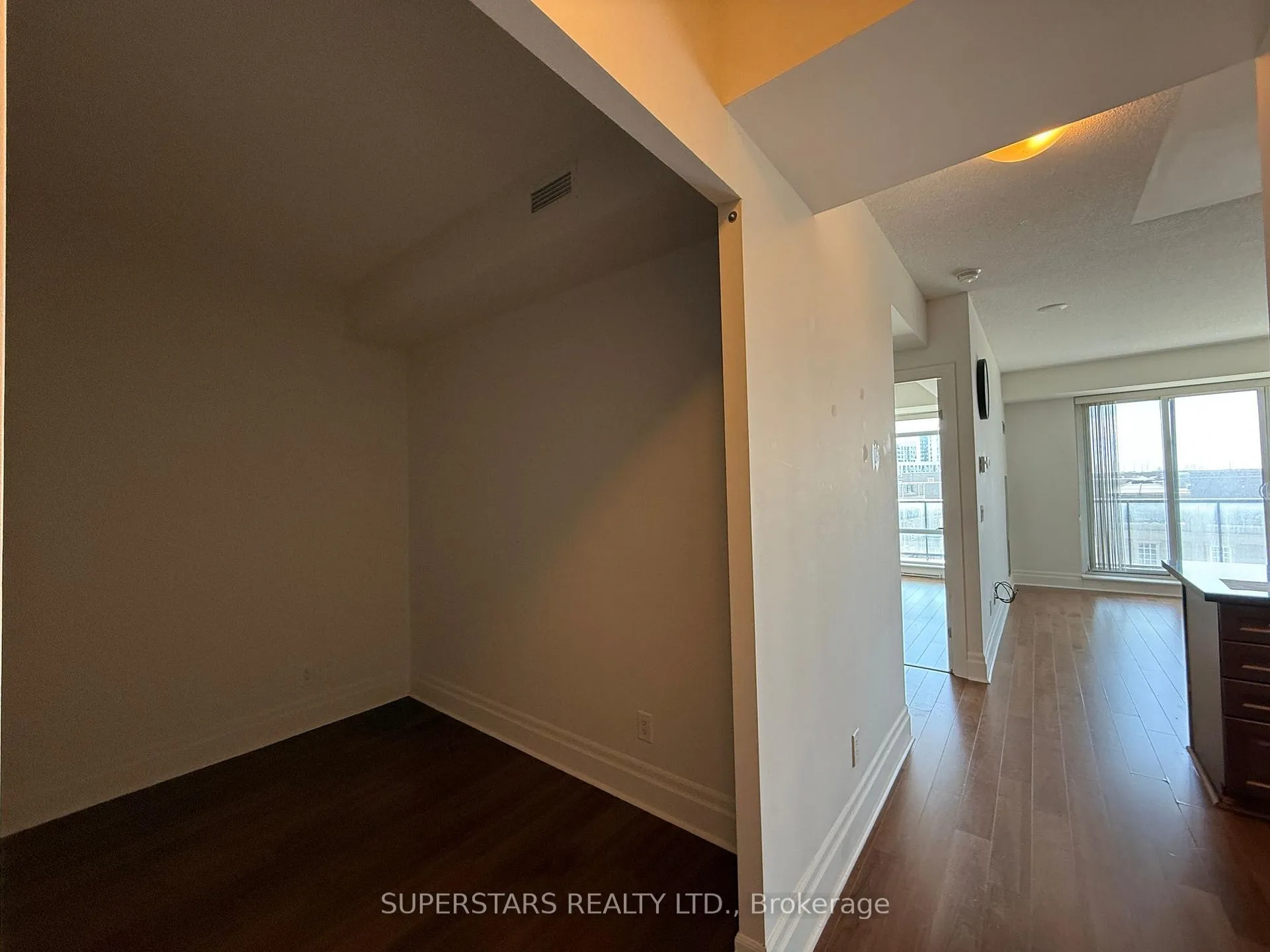 Photo 7 of Unit 515, 151 Upper Duke Crescent, Markham, Unionville — HOMEH