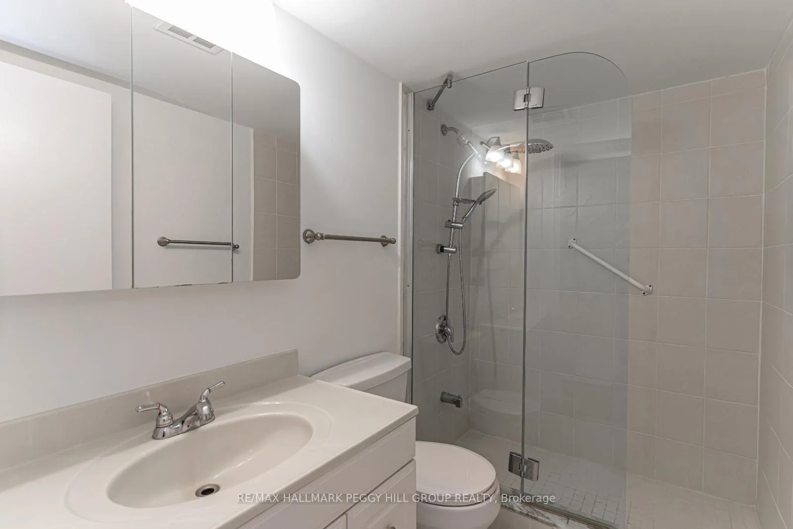 Photo 10 of Unit 701, 181 Collier Street, Barrie, North Shore — HOMEH